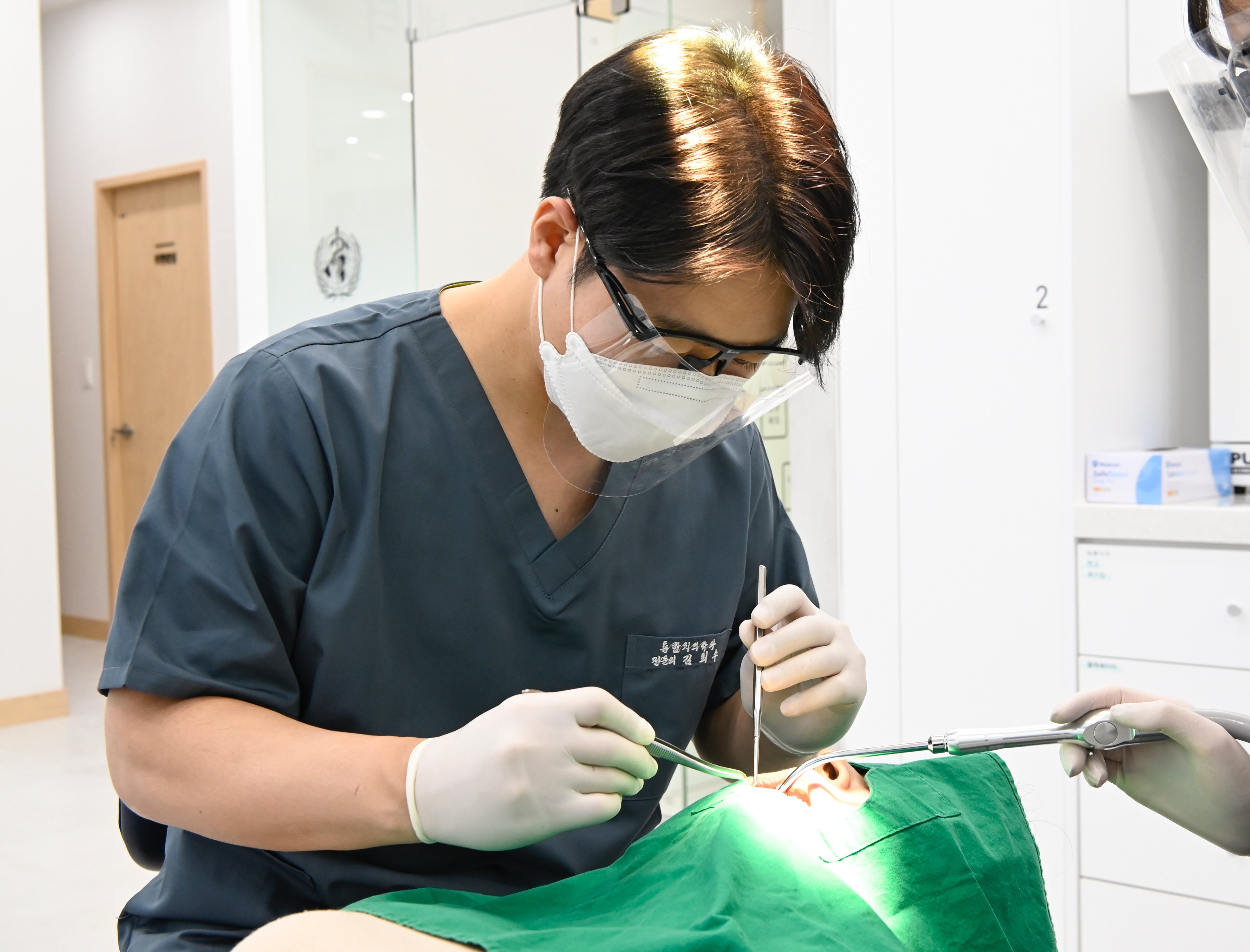 검단 임플란트수술